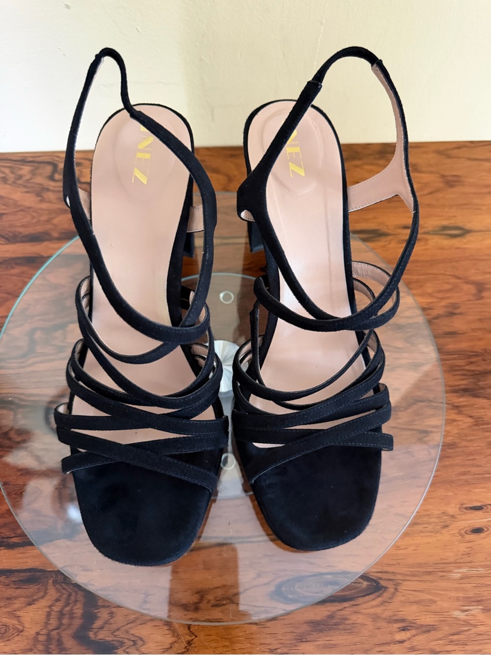 Inez Naomi Heels in black suede size 10